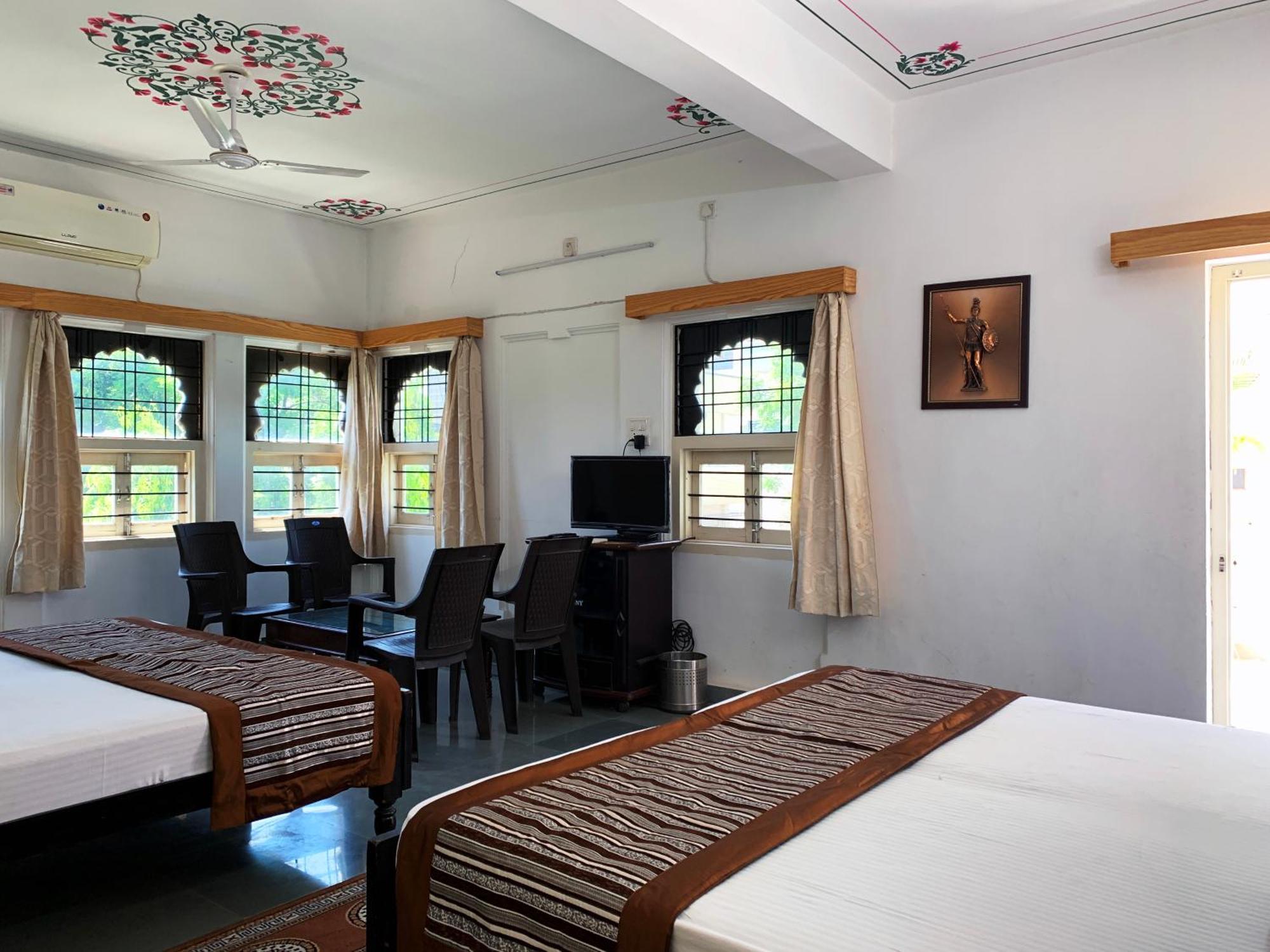 Gadh Ganesh Homestay Udaipur Bagian luar foto