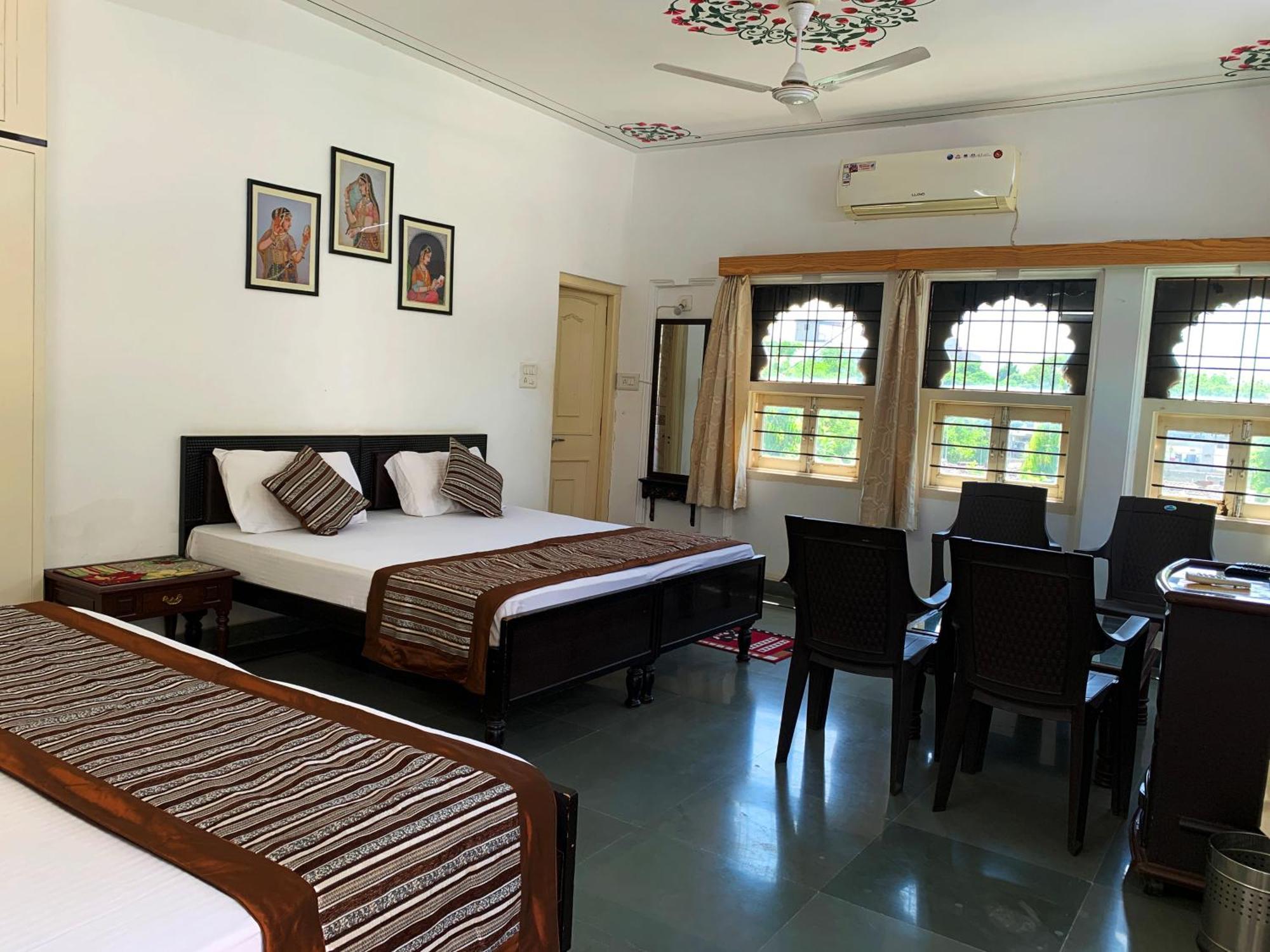 Gadh Ganesh Homestay Udaipur Bagian luar foto